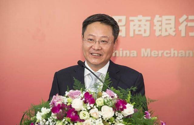招行原副行长年近70岁被查 曾年薪332万